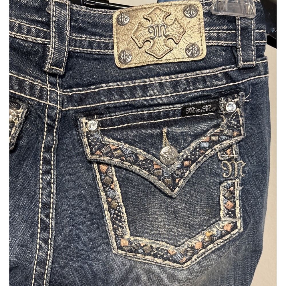 Miss Me jeans 28  cuffed capris  Medium  Embroidered Rhinestone aztec gold
